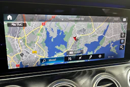 harmaa Mercedes-Benz E 2020 kuva 26.