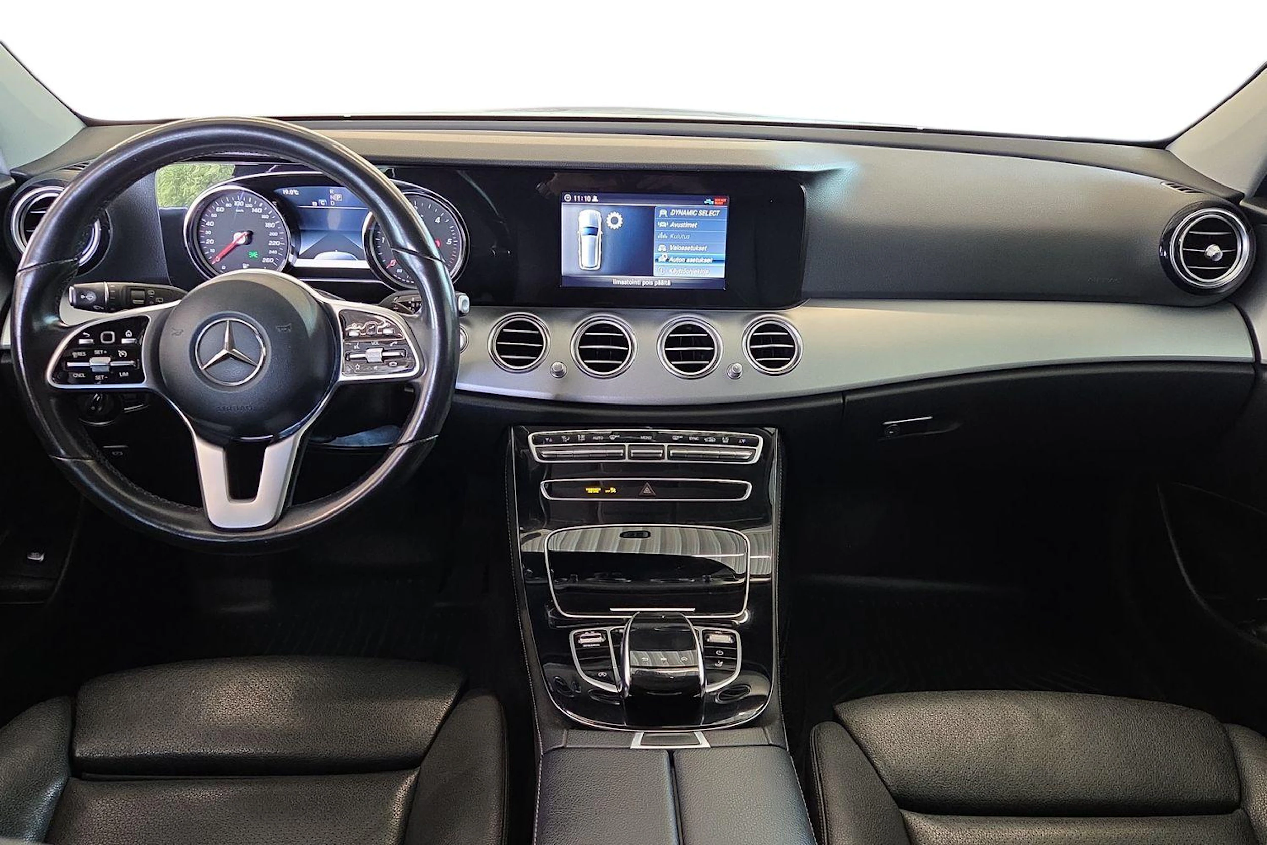 valkoinen Mercedes-Benz E 2020 kuva 7.