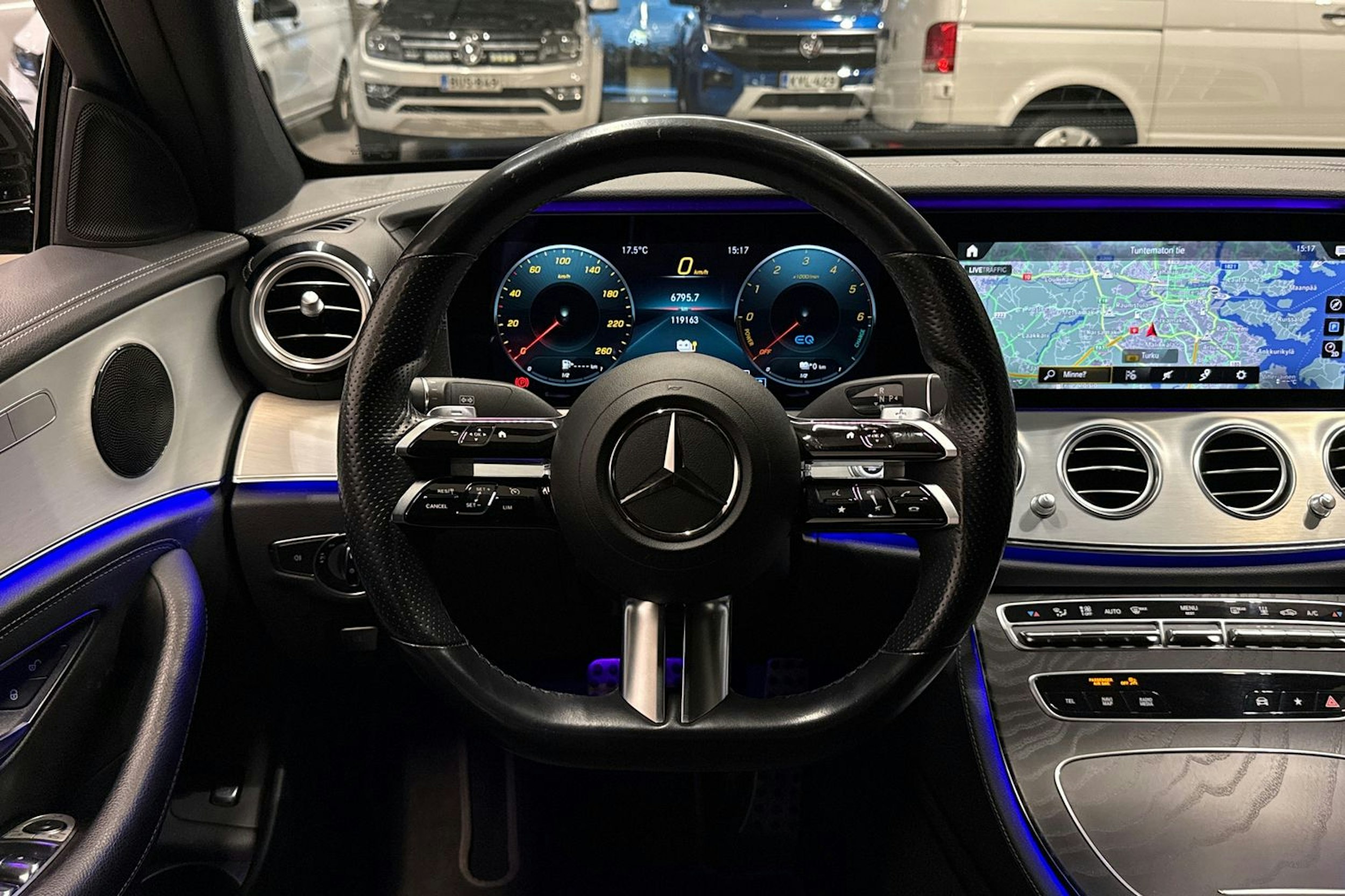 harmaa Mercedes-Benz E 2021 kuva 12.