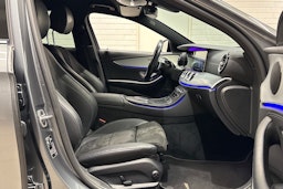 harmaa Mercedes-Benz E 2021 kuva 16.