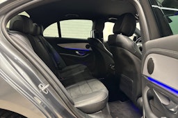 harmaa Mercedes-Benz E 2021 kuva 17.