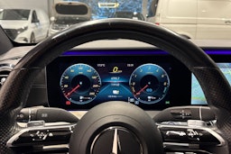 harmaa Mercedes-Benz E 2021 kuva 18.