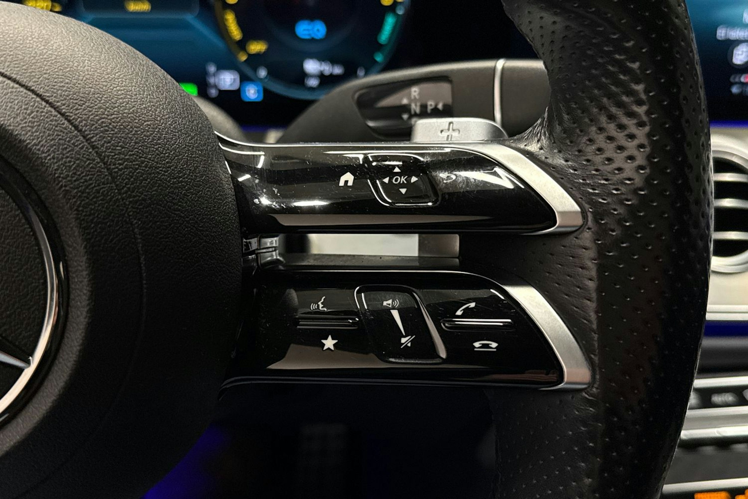 harmaa Mercedes-Benz E 2021 kuva 27.