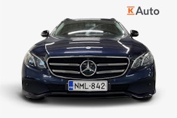 sininen Mercedes-Benz E 2020 kuva 5.