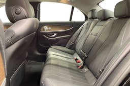 Musta Mercedes-Benz E 2020 kuva 10.