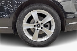 Musta Mercedes-Benz E 2020 kuva 11.