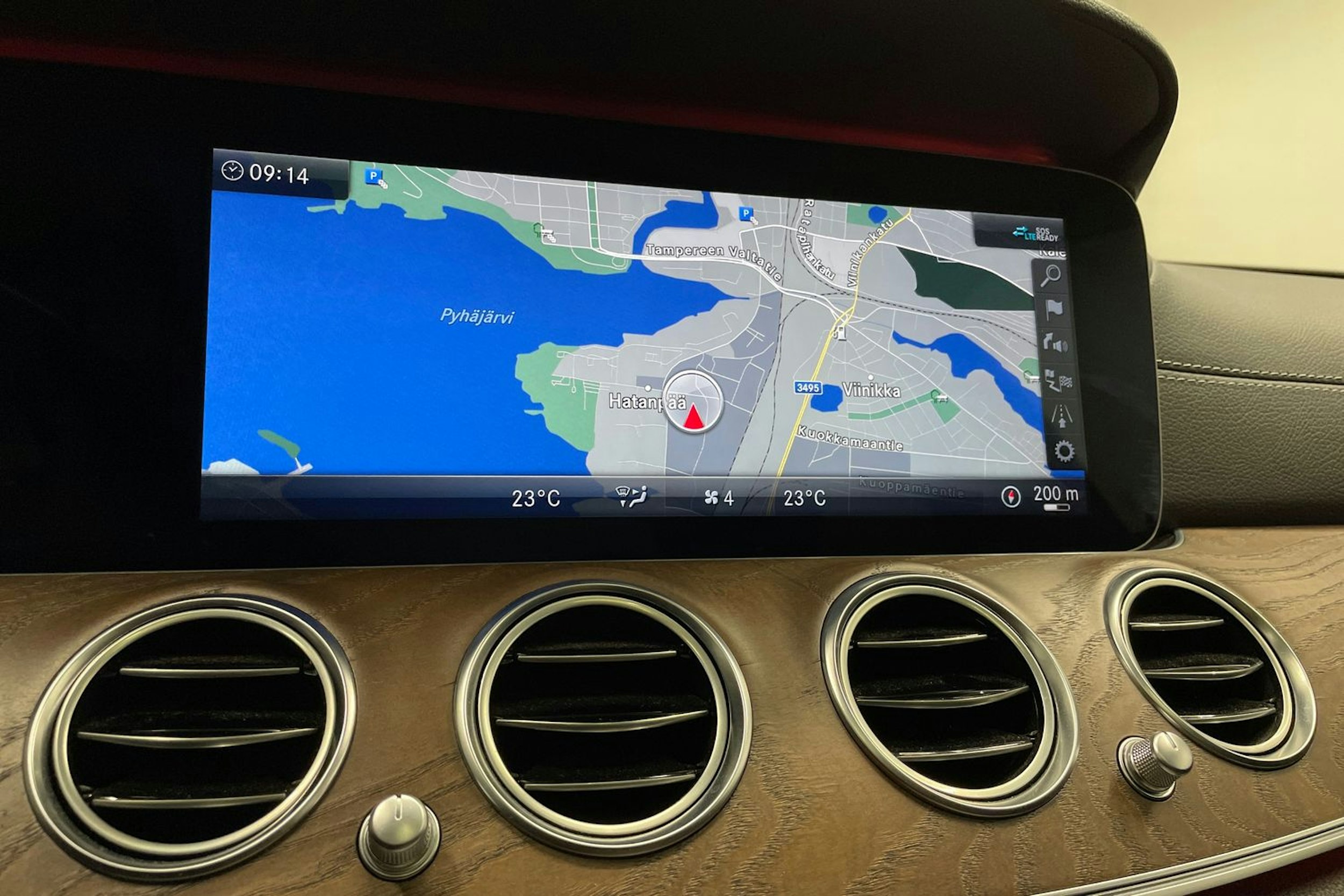 Musta Mercedes-Benz E 2020 kuva 21.