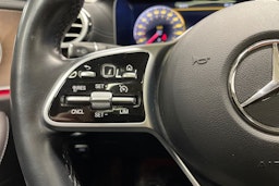 Musta Mercedes-Benz E 2020 kuva 25.