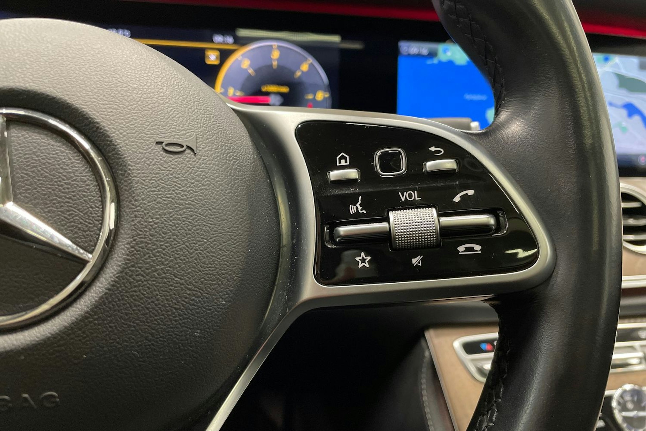 Musta Mercedes-Benz E 2020 kuva 26.