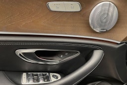 Musta Mercedes-Benz E 2020 kuva 29.