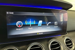 valkoinen Mercedes-Benz E 2020 kuva 22.