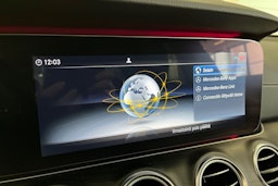 valkoinen Mercedes-Benz E 2020 kuva 26.