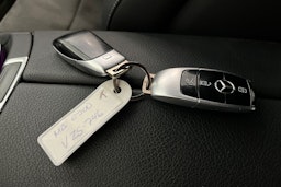 valkoinen Mercedes-Benz E 2020 kuva 32.