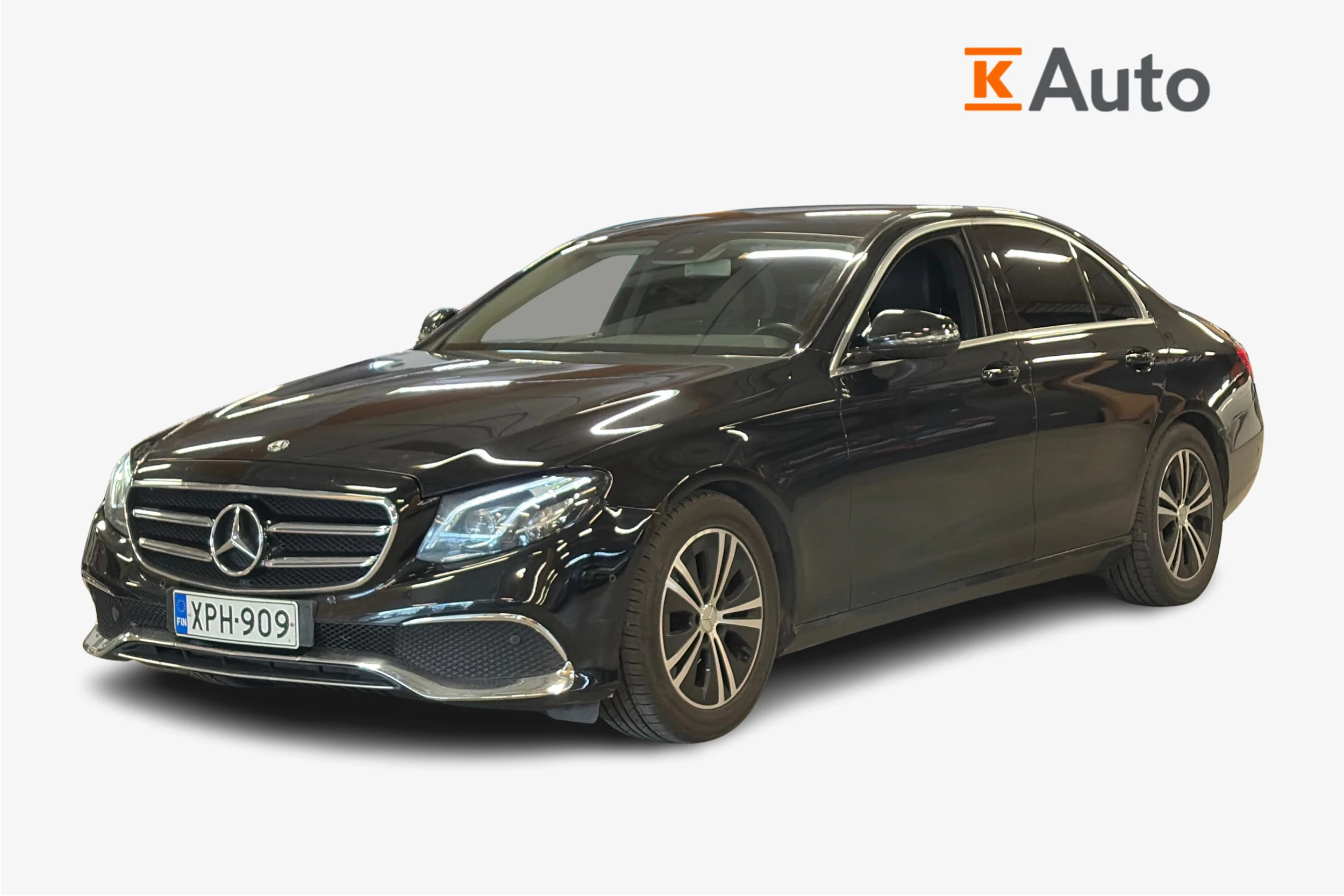 musta Mercedes-Benz E 2020 kuva 1.