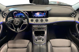 musta Mercedes-Benz E 2020 kuva 7.