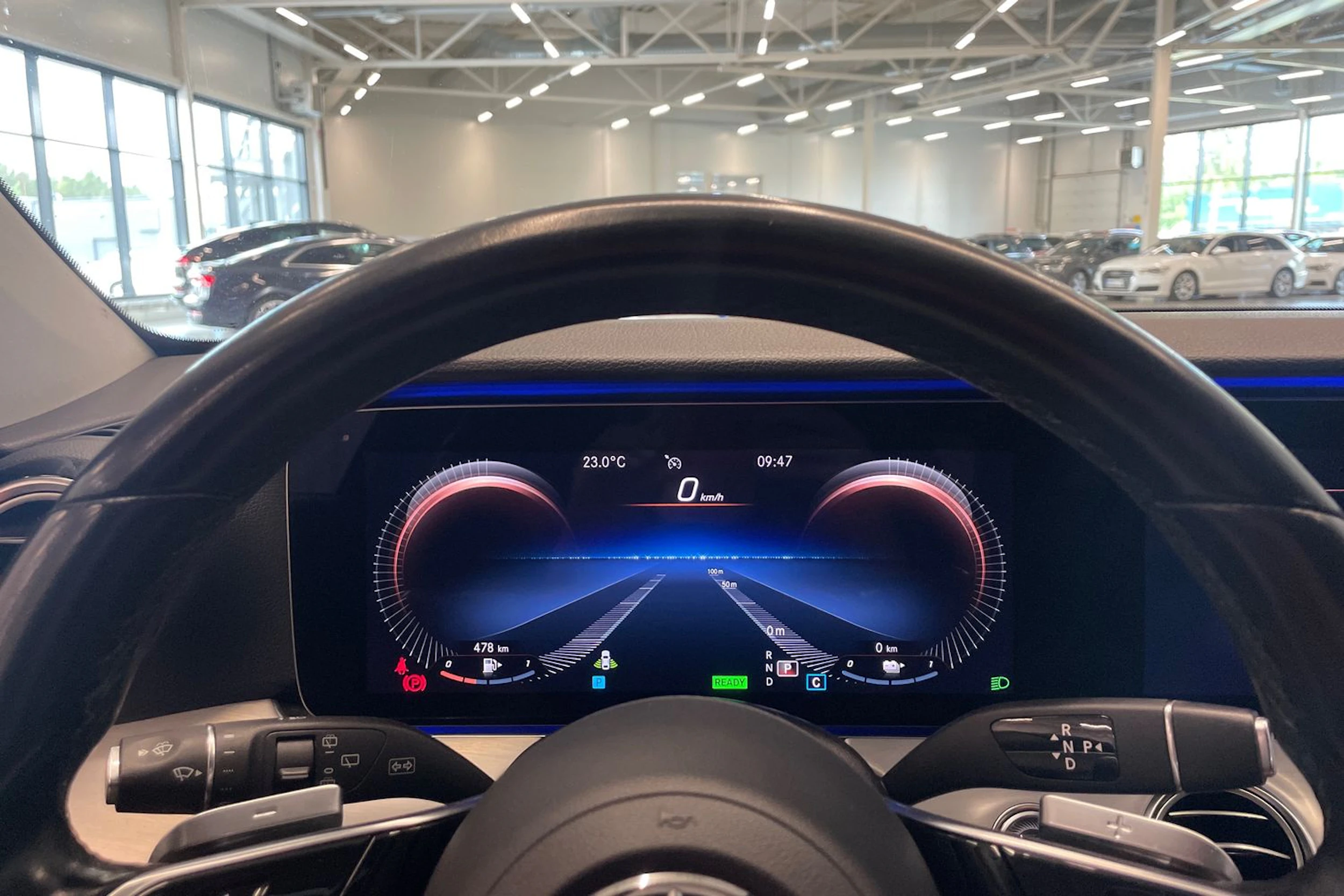 musta Mercedes-Benz E 2020 kuva 12.