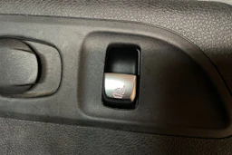 musta Mercedes-Benz E 2020 kuva 32.