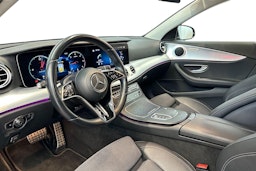 musta Mercedes-Benz E 2021 kuva 7.
