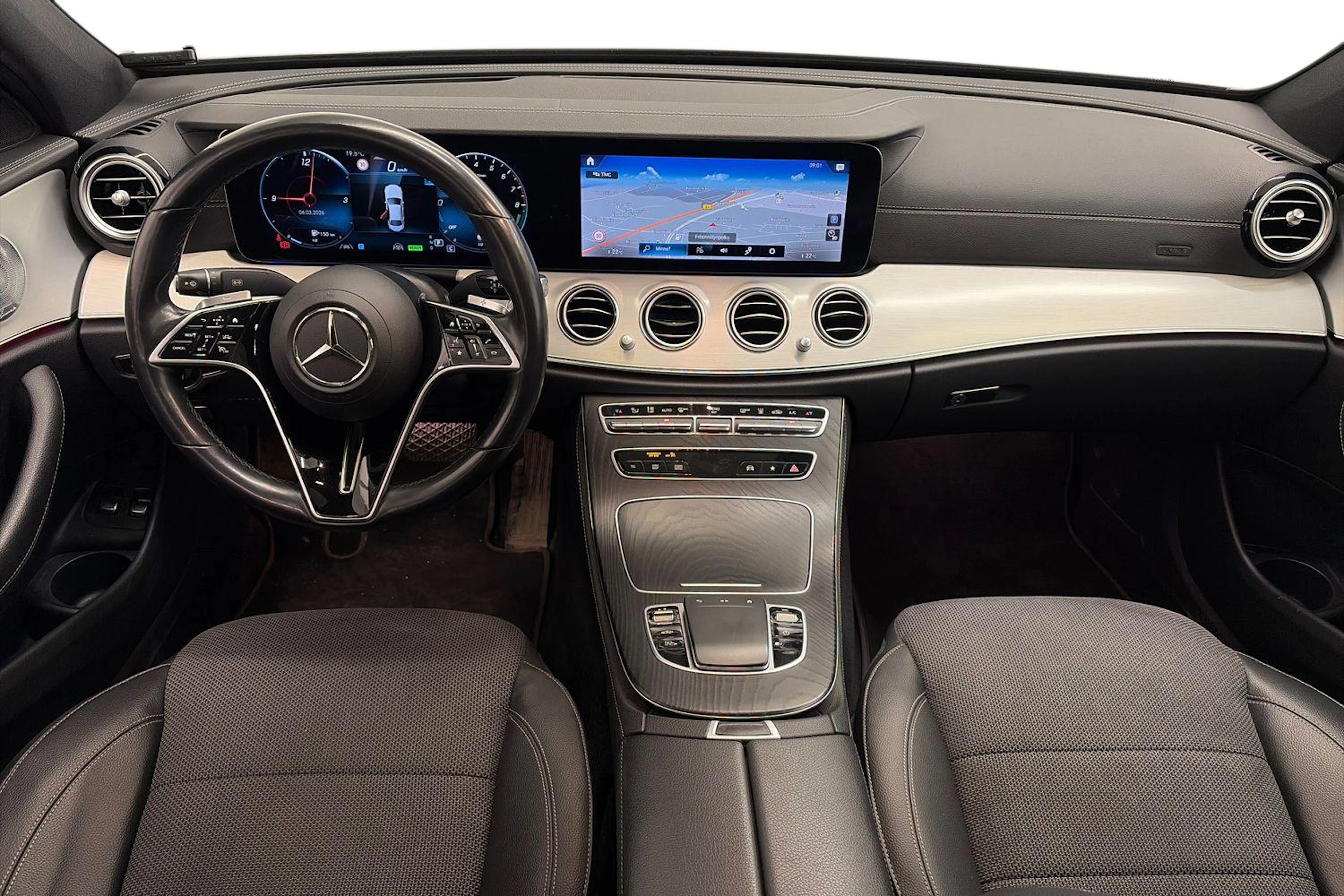 harmaa Mercedes-Benz E 2021 kuva 7.