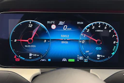 harmaa Mercedes-Benz E 2021 kuva 16.