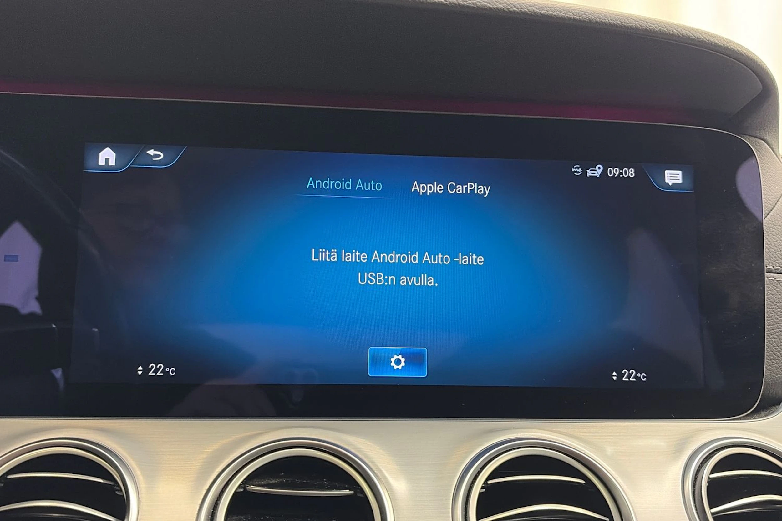 harmaa Mercedes-Benz E 2021 kuva 24.