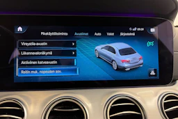 harmaa Mercedes-Benz E 2021 kuva 28.