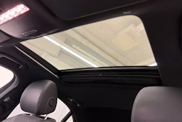 harmaa Mercedes-Benz E 2021 kuva 34.