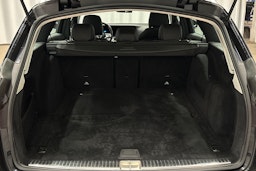 musta Mercedes-Benz E 2021 kuva 11.