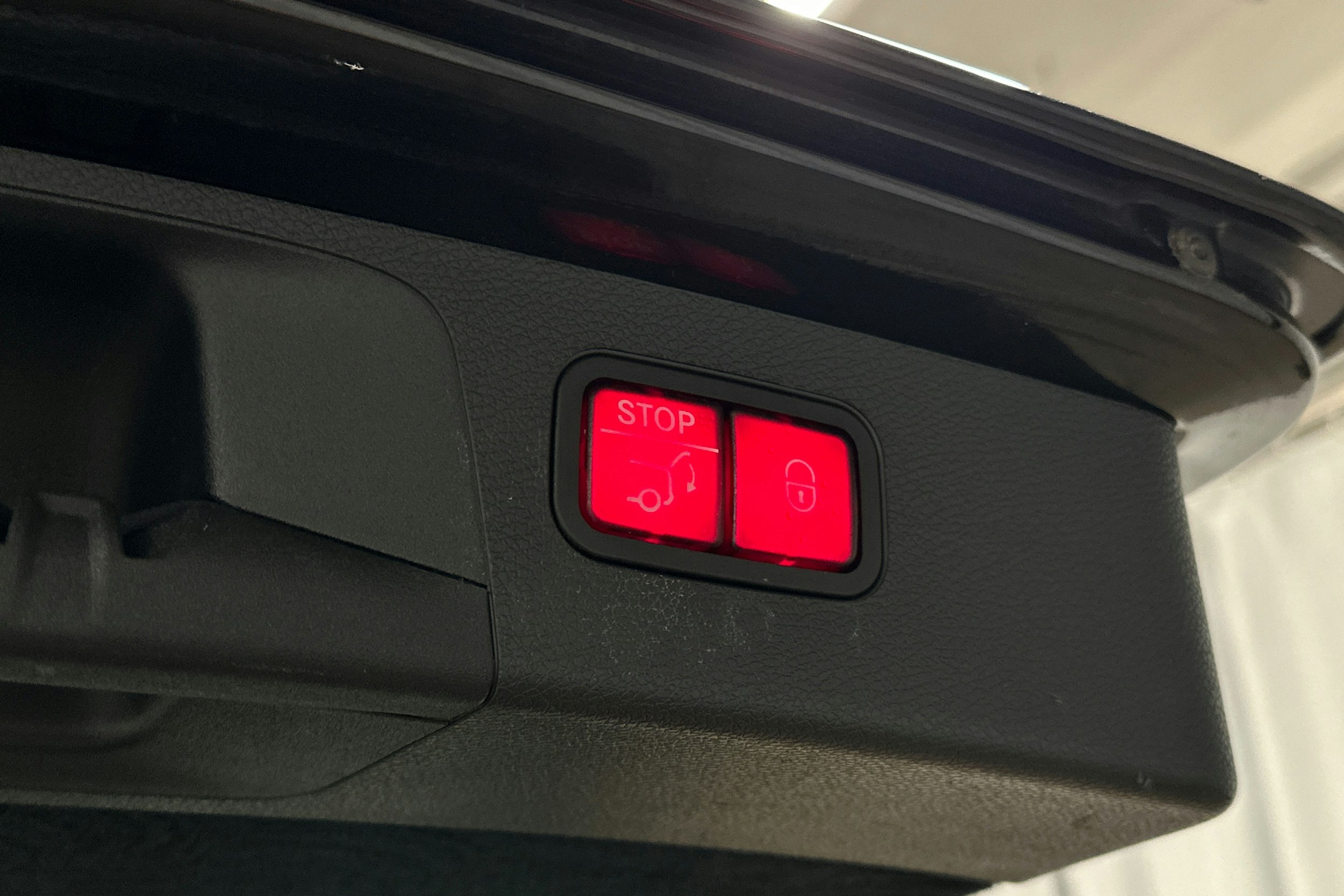 musta Mercedes-Benz E 2021 kuva 12.