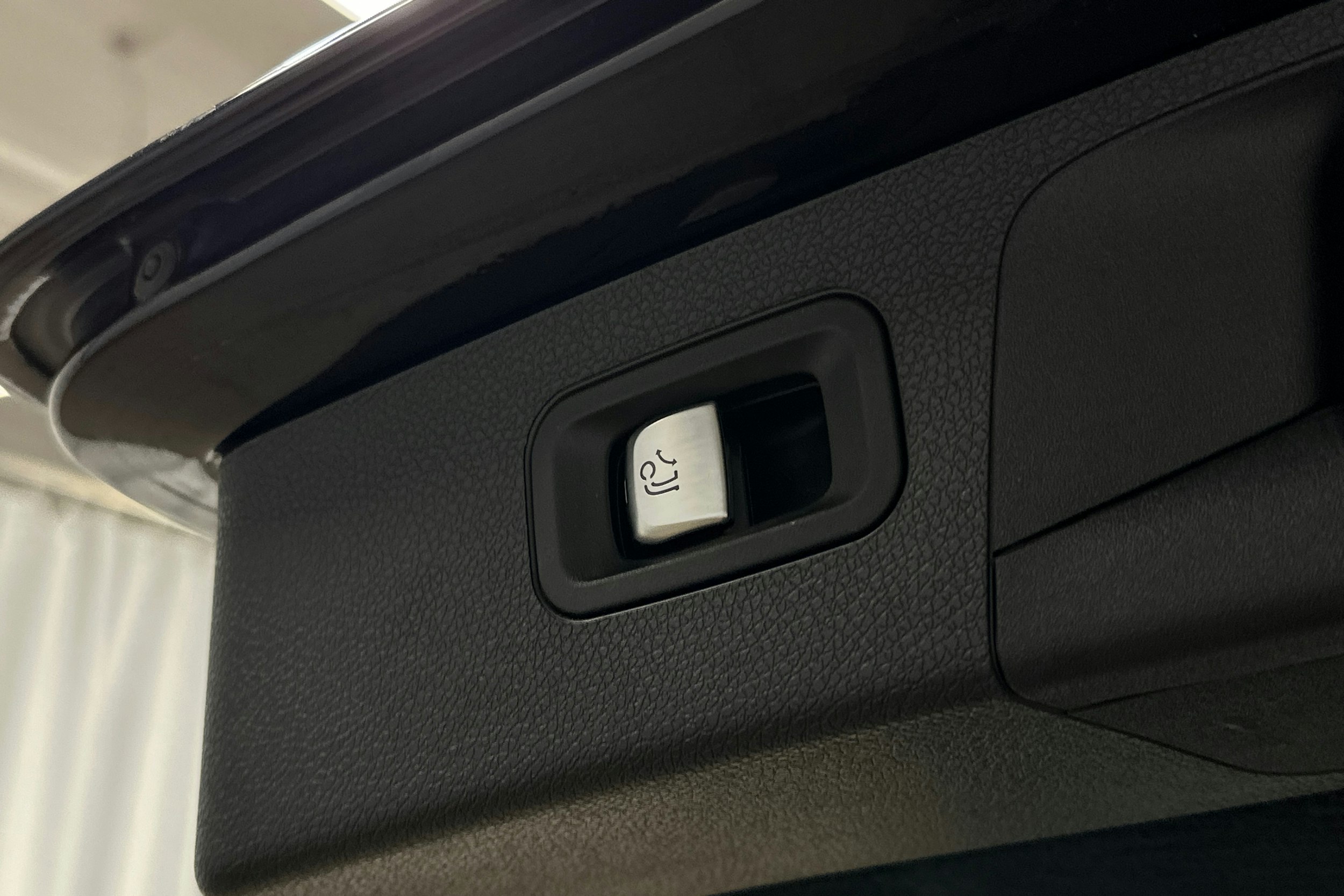 musta Mercedes-Benz E 2021 kuva 13.