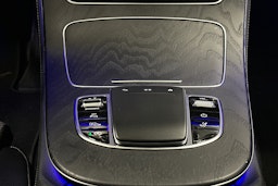 musta Mercedes-Benz E 2021 kuva 15.