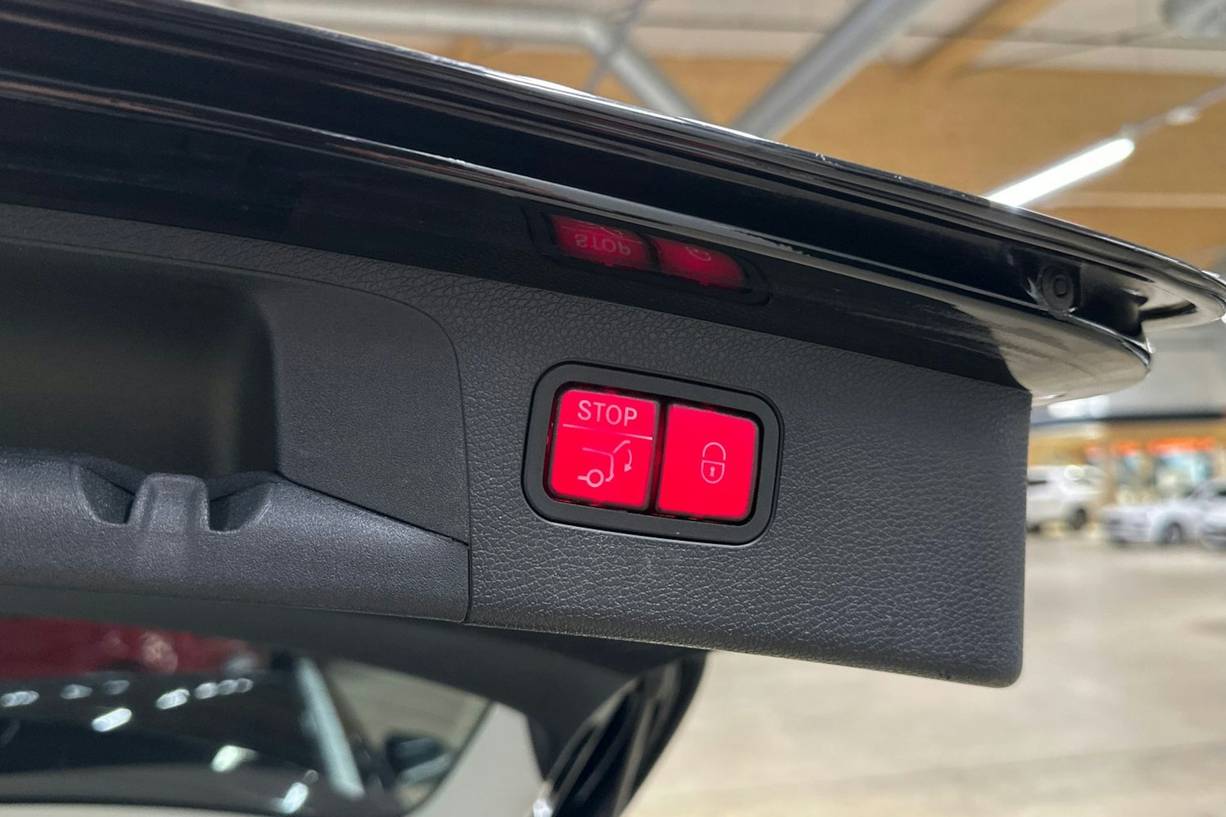 musta Mercedes-Benz E 2021 kuva 33.