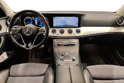 valkoinen Mercedes-Benz E 2021 kuva 9.