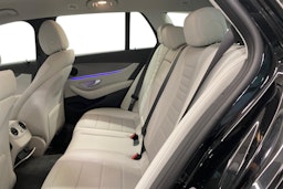 musta Mercedes-Benz E 2021 kuva 10.