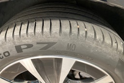 musta Mercedes-Benz E 2021 kuva 13.