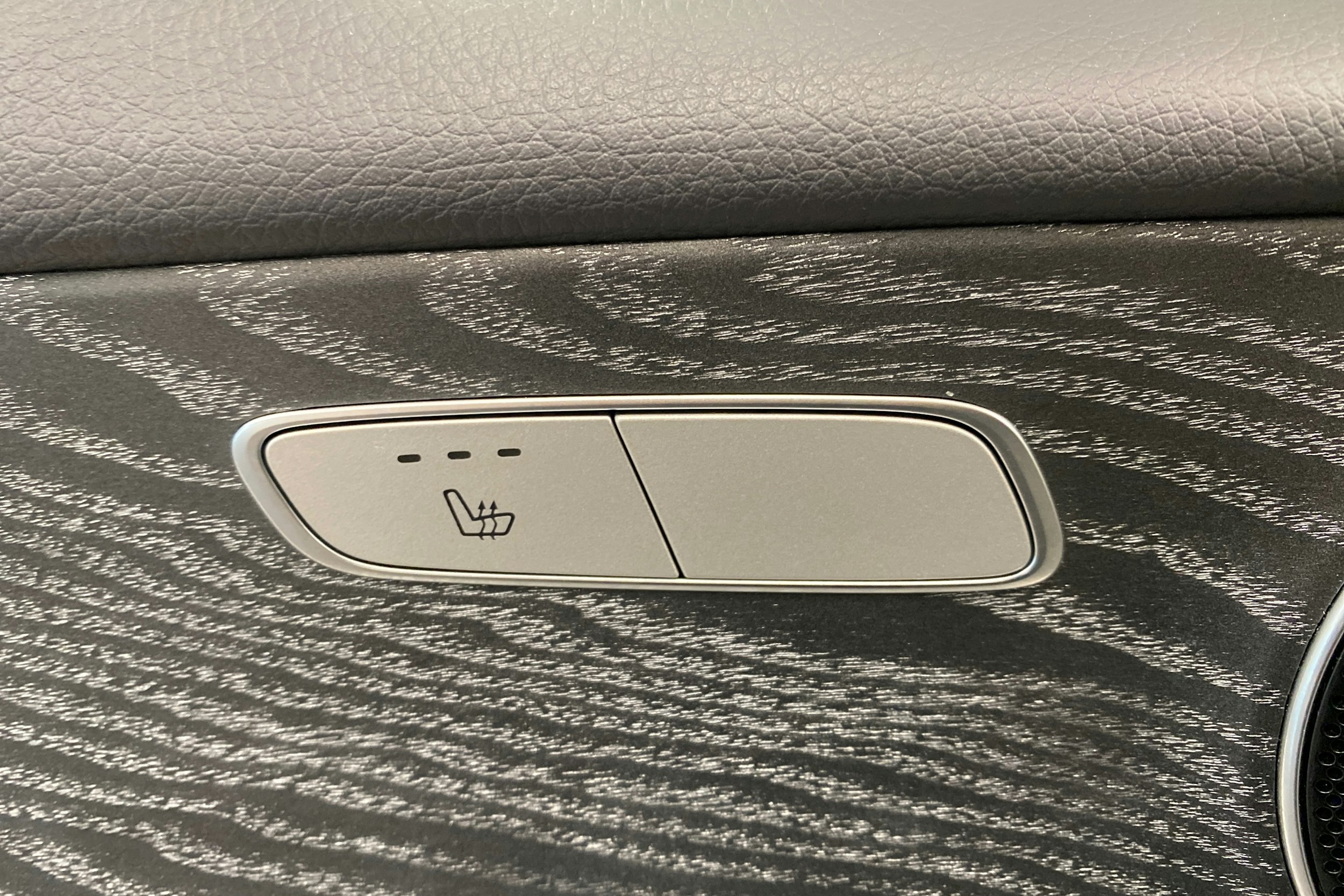 musta Mercedes-Benz E 2021 kuva 20.