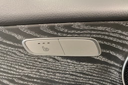 musta Mercedes-Benz E 2021 kuva 20.