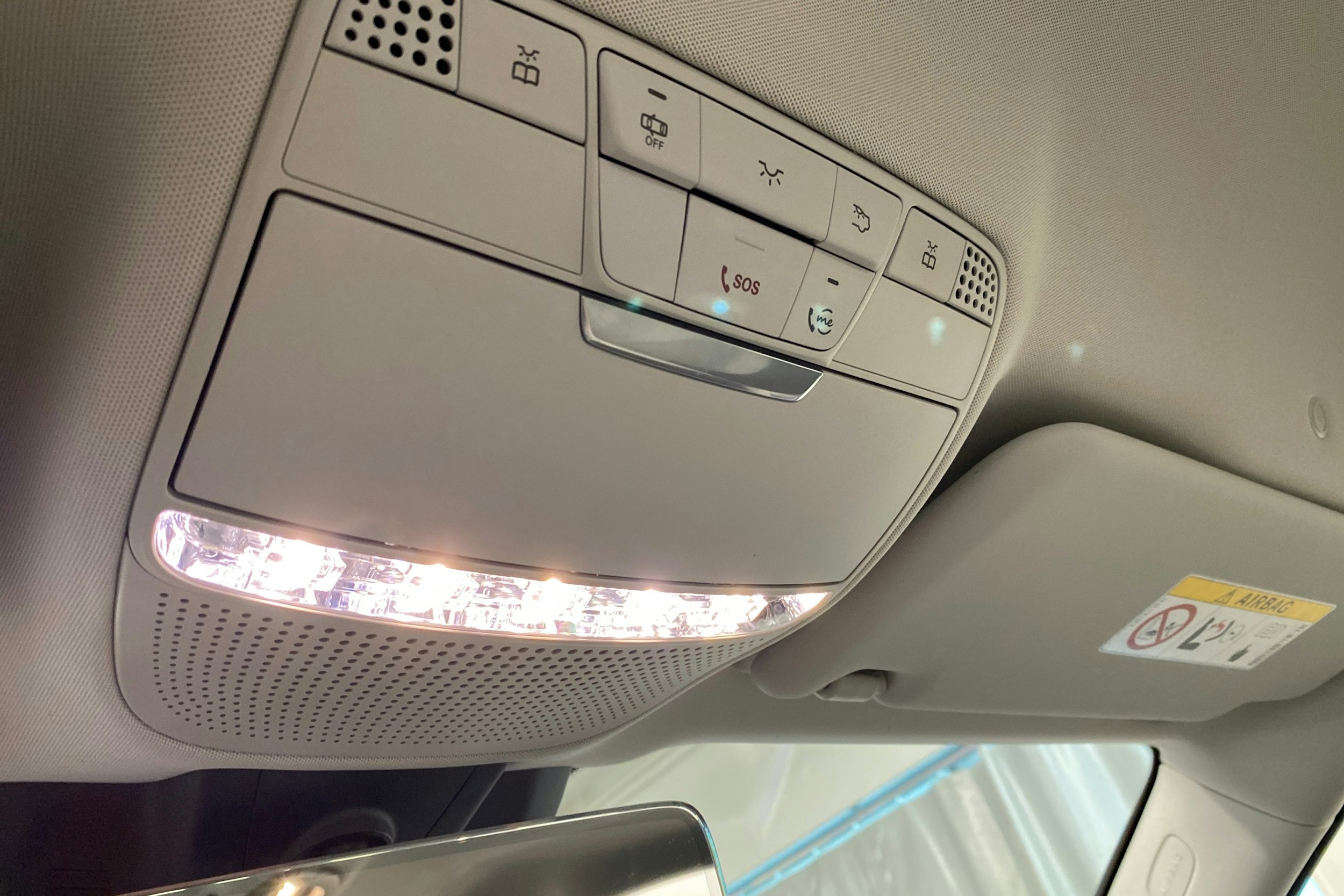 musta Mercedes-Benz E 2021 kuva 29.