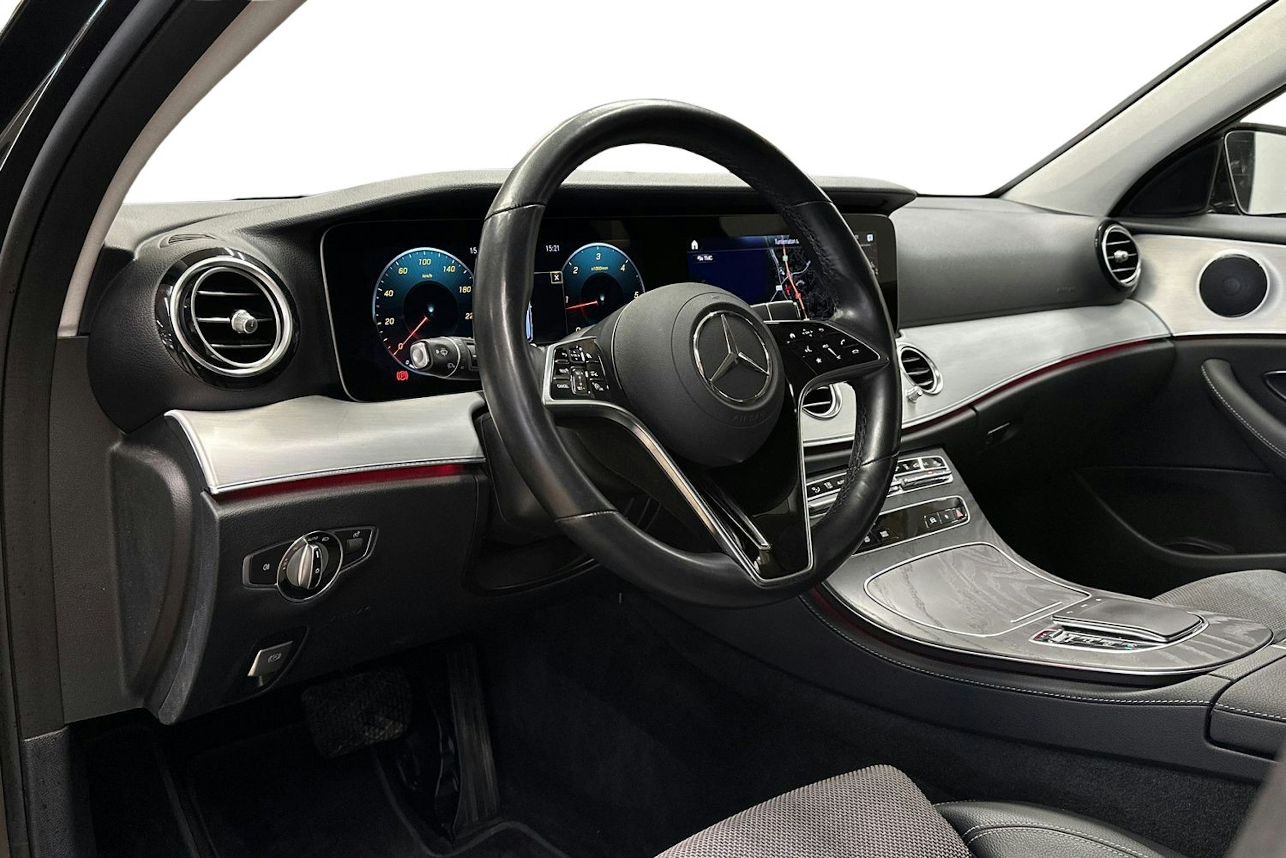 harmaa Mercedes-Benz E 2021 kuva 7.