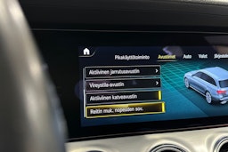 harmaa Mercedes-Benz E 2021 kuva 22.