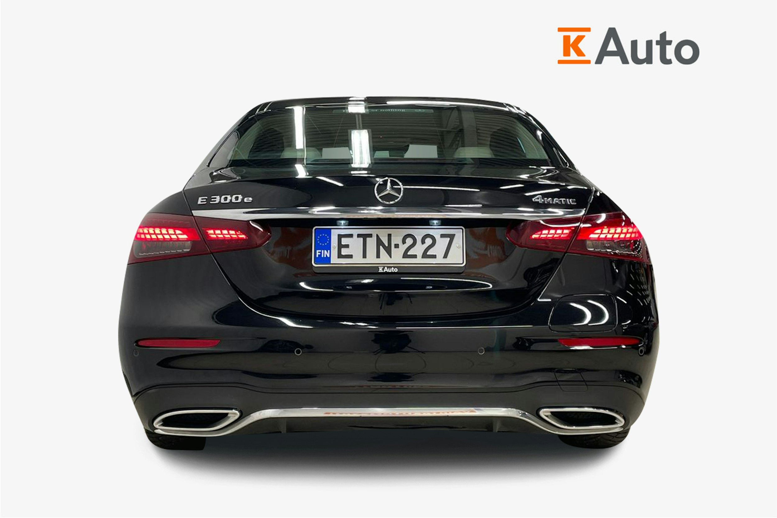 Musta Mercedes-Benz E 2021 kuva 3.