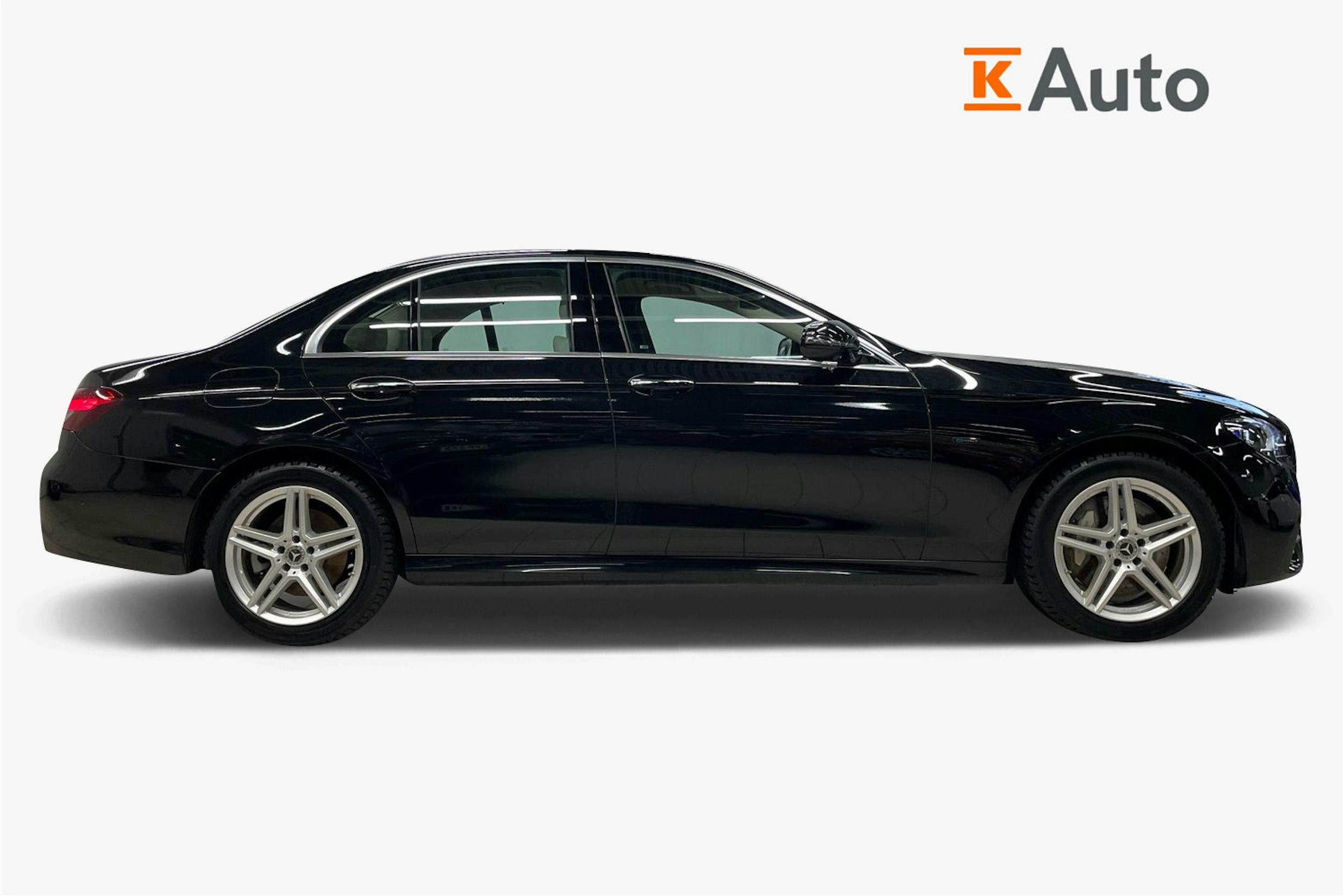 Musta Mercedes-Benz E 2021 kuva 6.