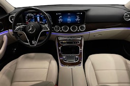 Musta Mercedes-Benz E 2021 kuva 9.