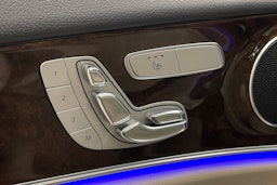 Musta Mercedes-Benz E 2021 kuva 15.