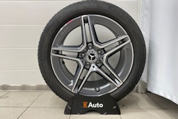 Musta Mercedes-Benz E 2021 kuva 24.