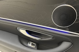 harmaa Mercedes-Benz E 2021 kuva 19.