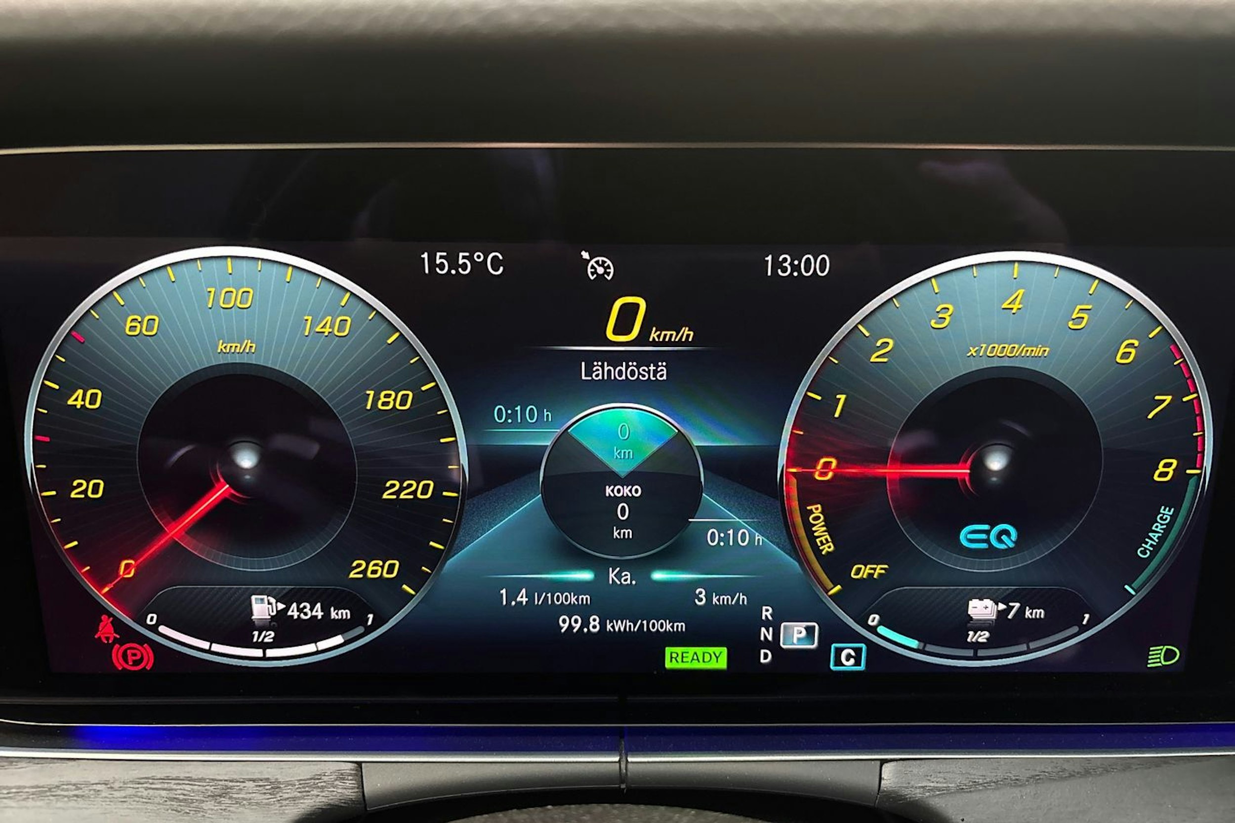 harmaa Mercedes-Benz E 2021 kuva 23.