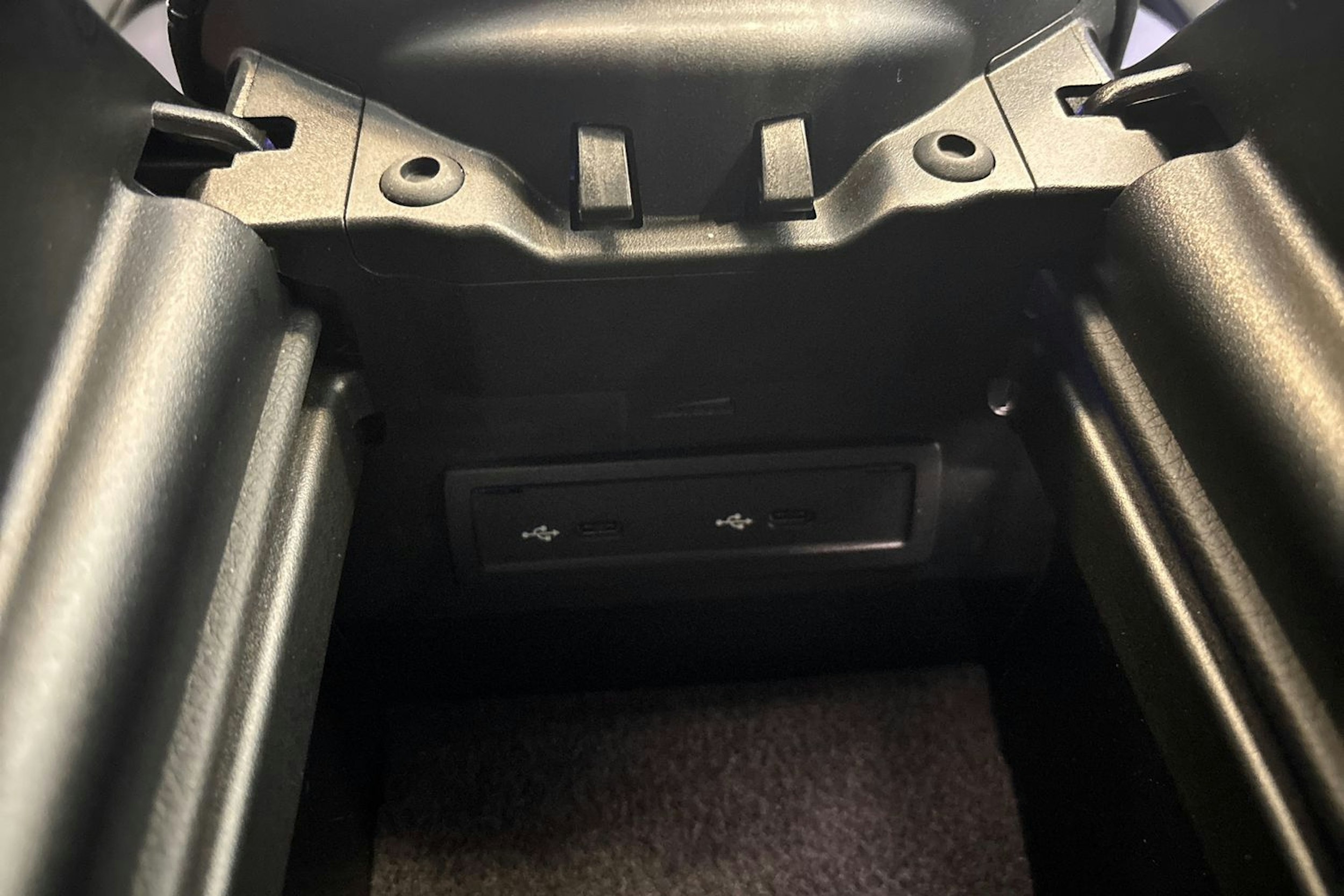 harmaa Mercedes-Benz E 2021 kuva 30.