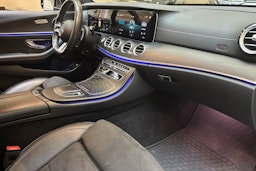 harmaa Mercedes-Benz E 2021 kuva 32.