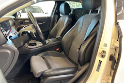 Valkoinen Mercedes-Benz E 2021 kuva 4.